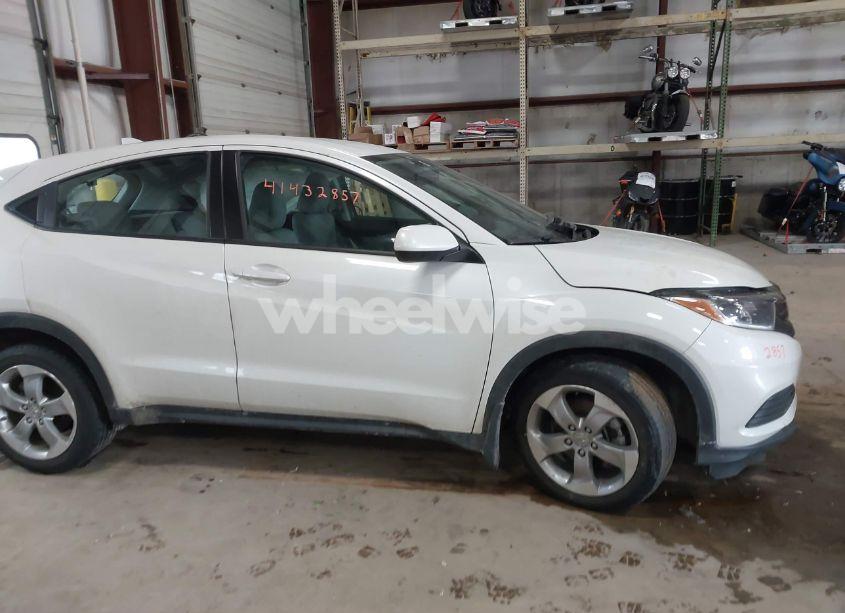 Photo 13 of 2022 Honda Hr-v AWD LX (VIN 3CZRU6H36NM742320)