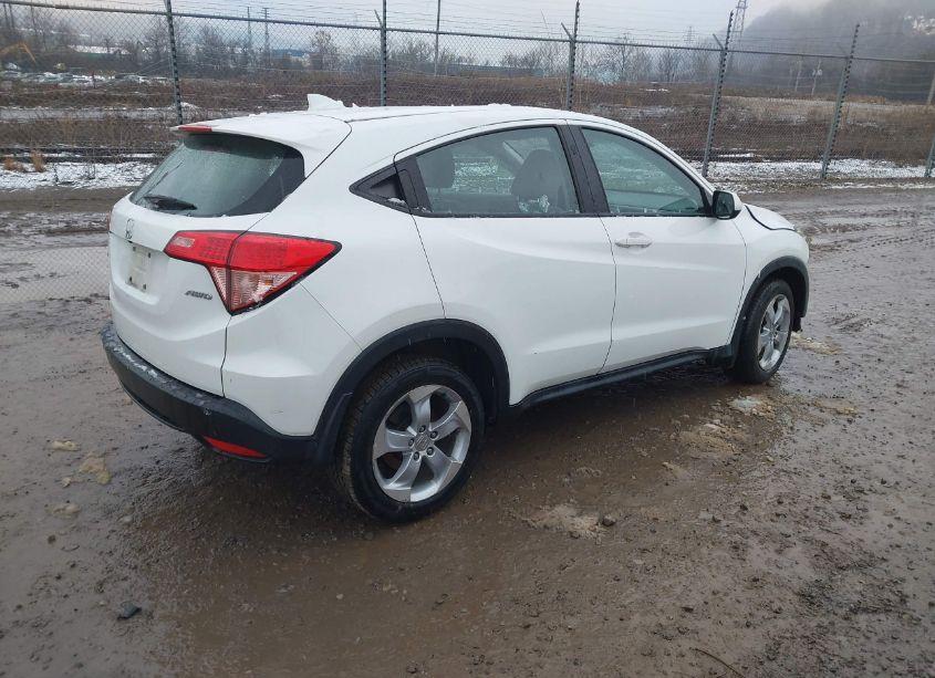 Photo 4 of 2016 Honda Hr-v LX (VIN 3CZRU6H37GM736805)