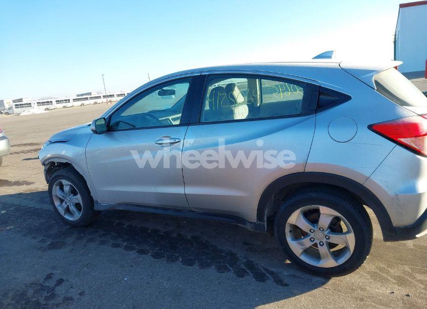 Photo 15 of 2016 Honda Hr-v LX (VIN 3CZRU6H37GM742233)