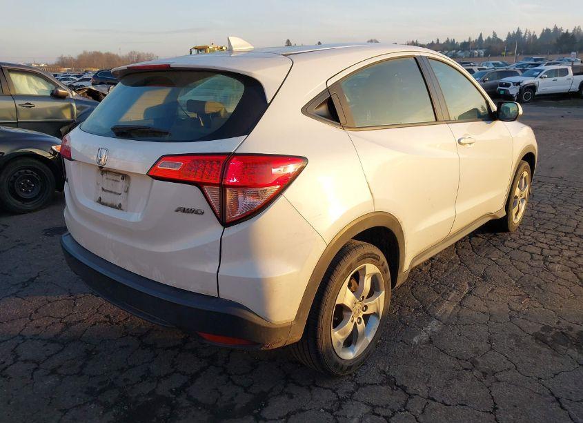 Photo 4 of 2016 Honda Hr-v LX (VIN 3CZRU6H37GM744872)
