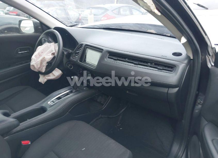 Photo 5 of 2017 Honda Hr-v LX (VIN 3CZRU6H37HG706199)