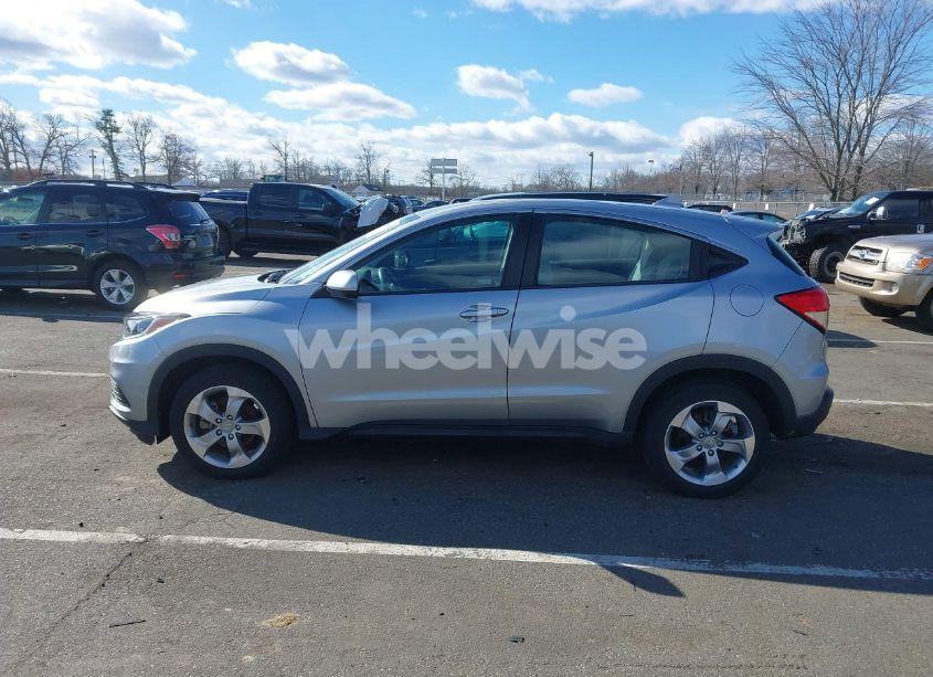 Photo 14 of 2019 Honda Hr-v LX (VIN 3CZRU6H37KG705075)