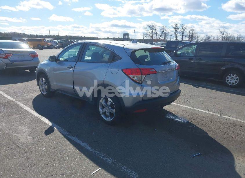 Photo 3 of 2019 Honda Hr-v LX (VIN 3CZRU6H37KG705075)