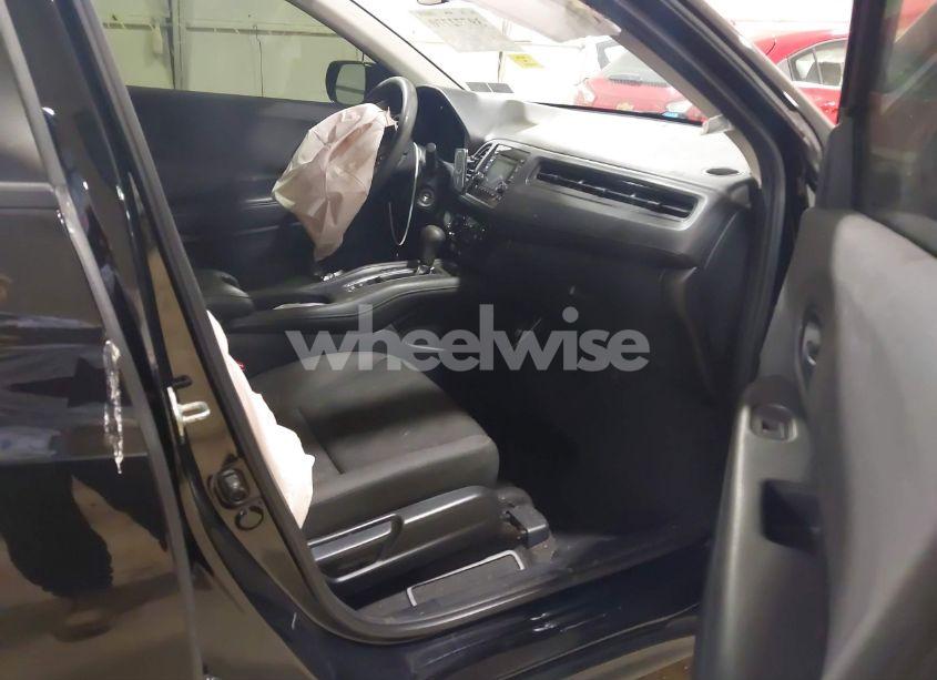 Photo 5 of 2019 Honda Hr-v LX (VIN 3CZRU6H37KG721700)