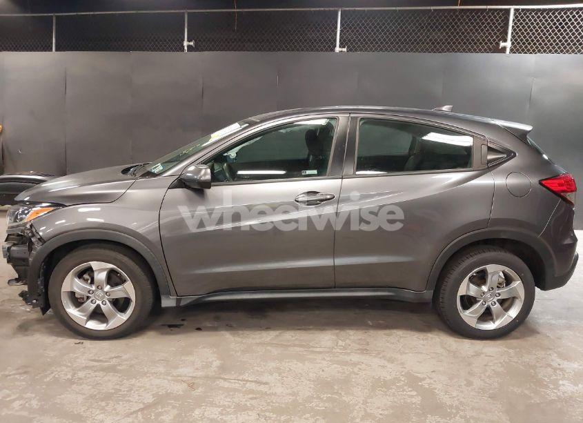 Photo 15 of 2019 Honda Hr-v LX (VIN 3CZRU6H37KG724810)