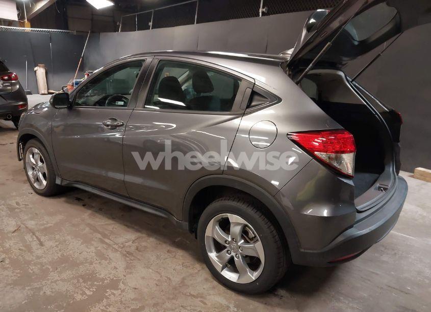 Photo 3 of 2019 Honda Hr-v LX (VIN 3CZRU6H37KG724810)