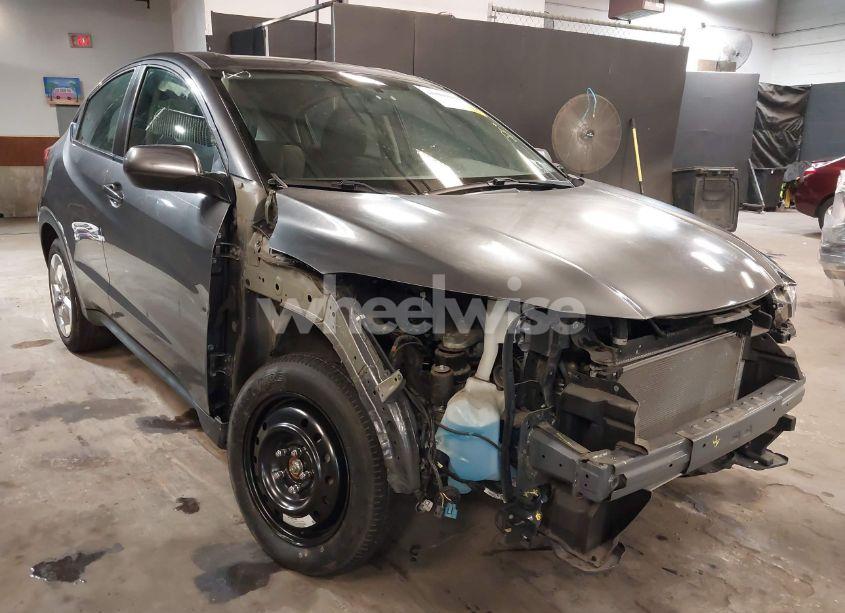 Photo 6 of 2019 Honda Hr-v LX (VIN 3CZRU6H37KG724810)