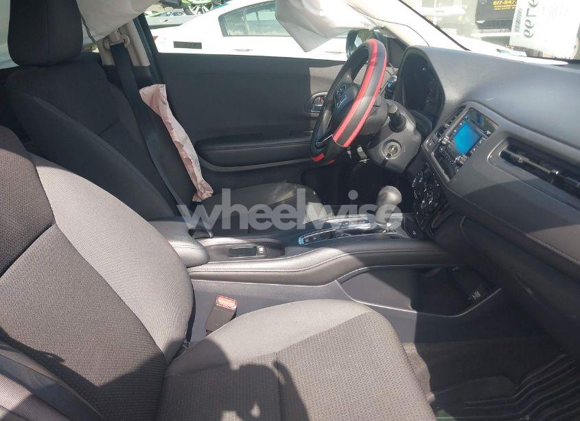 Photo 5 of 2019 Honda Hr-v LX (VIN 3CZRU6H37KG726234)