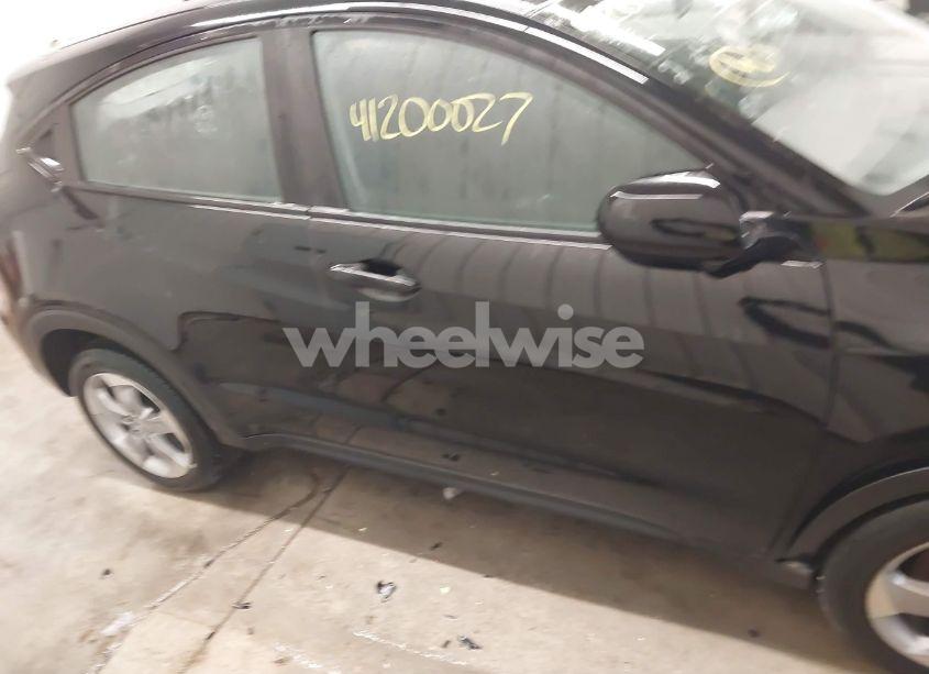 Photo 13 of 2019 Honda Hr-v LX (VIN 3CZRU6H37KG731837)