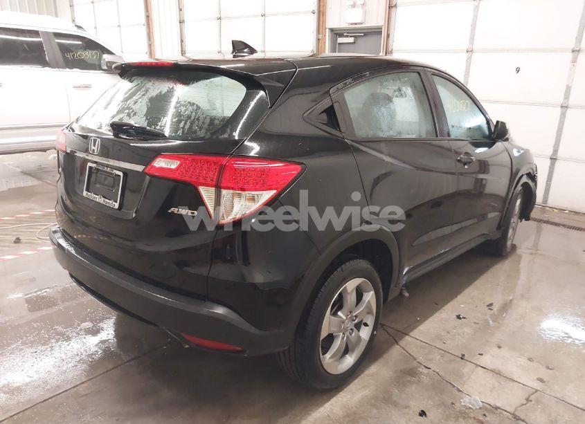 Photo 4 of 2019 Honda Hr-v LX (VIN 3CZRU6H37KG731837)