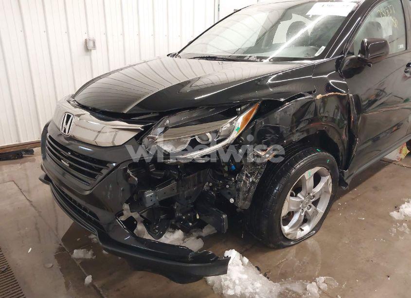 Photo 6 of 2019 Honda Hr-v LX (VIN 3CZRU6H37KG731837)