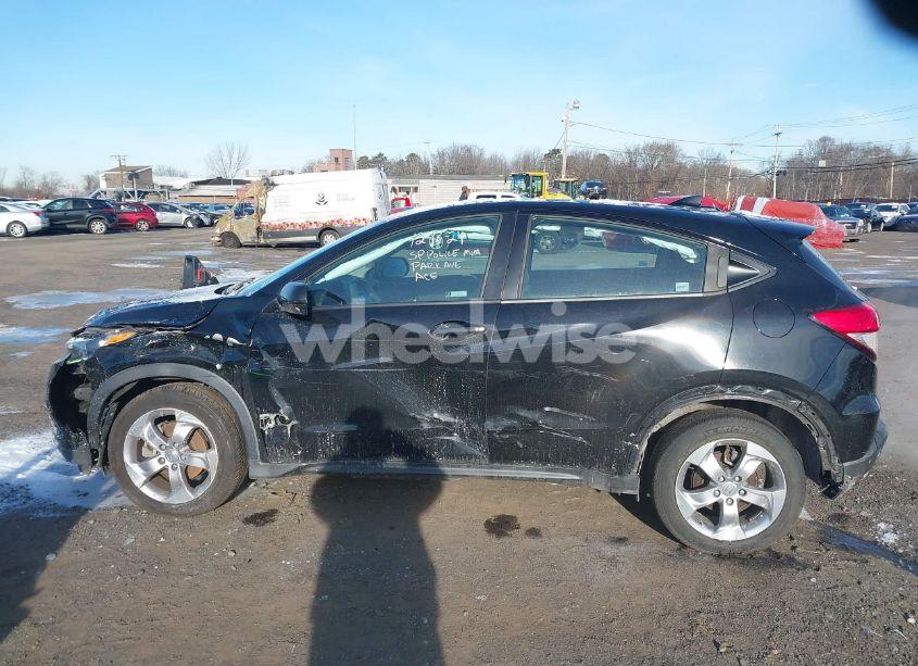 Photo 18 of 2019 Honda Hr-v LX (VIN 3CZRU6H37KG732437)