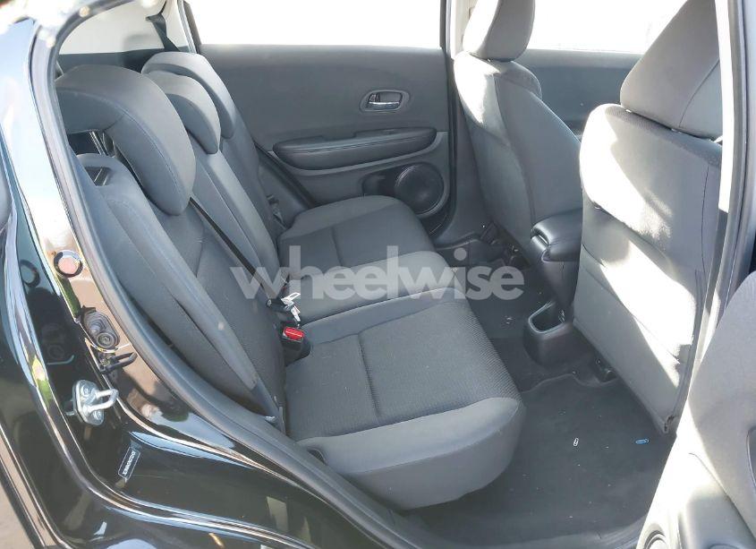 Photo 8 of 2019 Honda Hr-v LX (VIN 3CZRU6H37KG732437)
