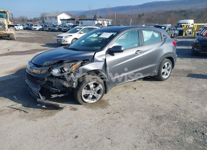 Photo 2 of 2020 Honda Hr-v AWD LX (VIN 3CZRU6H37LG702176)