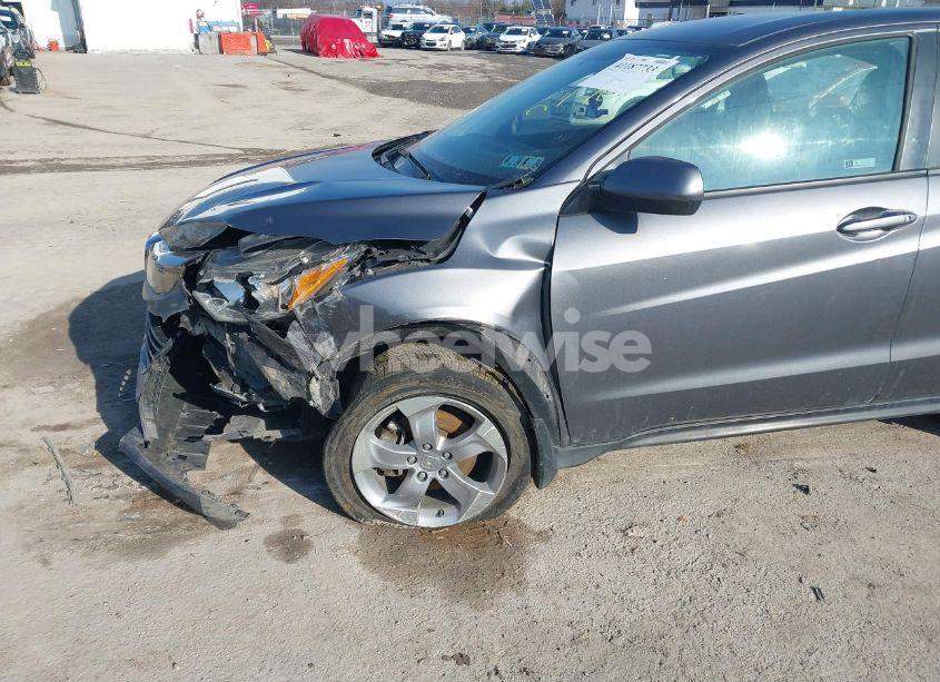 Photo 6 of 2020 Honda Hr-v AWD LX (VIN 3CZRU6H37LG702176)