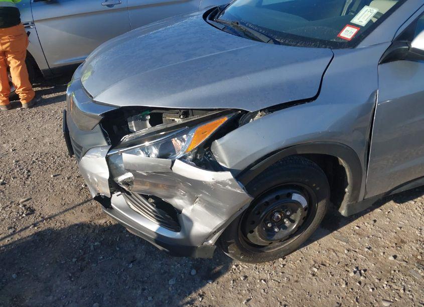 Photo 6 of 2020 Honda Hr-v AWD LX (VIN 3CZRU6H37LM717441)