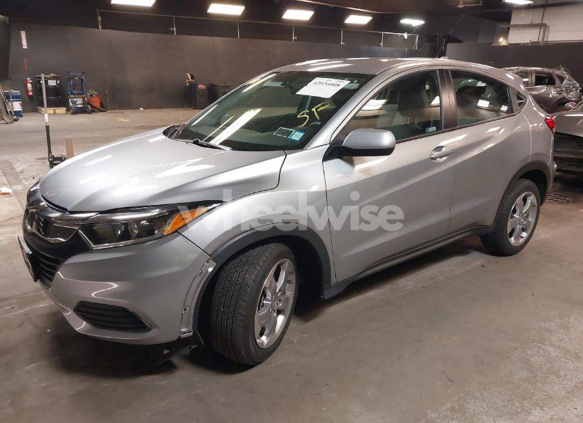 Photo 2 of 2021 Honda Hr-v AWD LX (VIN 3CZRU6H37MM718266)