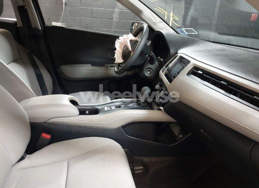 Photo 5 of 2021 Honda Hr-v AWD LX (VIN 3CZRU6H37MM718266)