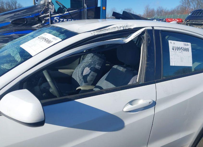 Photo 18 of 2021 Honda Hr-v AWD LX (VIN 3CZRU6H37MM742602)