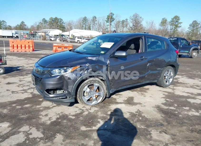 Photo 2 of 2021 Honda Hr-v AWD LX (VIN 3CZRU6H37MM743555)