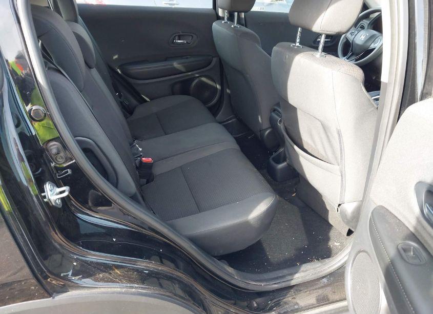 Photo 8 of 2021 Honda Hr-v AWD LX (VIN 3CZRU6H37MM747976)