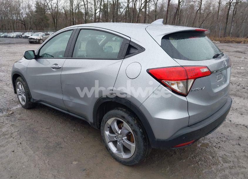 Photo 3 of 2022 Honda Hr-v AWD LX (VIN 3CZRU6H37NM733173)
