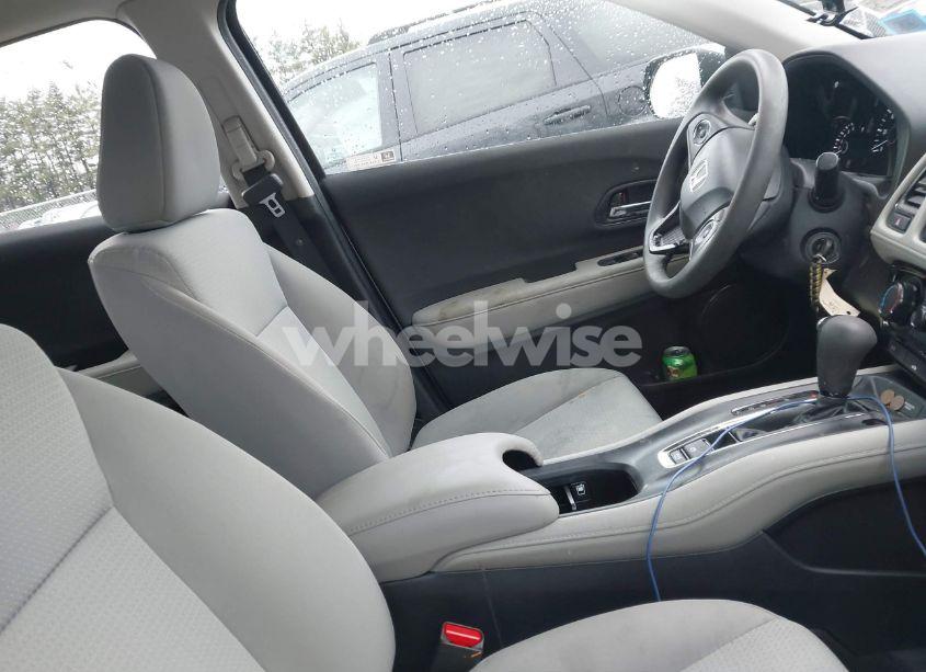 Photo 5 of 2022 Honda Hr-v AWD LX (VIN 3CZRU6H37NM733173)