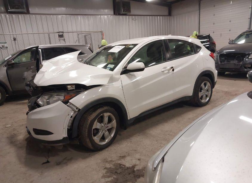 Photo 2 of 2016 Honda Hr-v LX (VIN 3CZRU6H38GM710407)