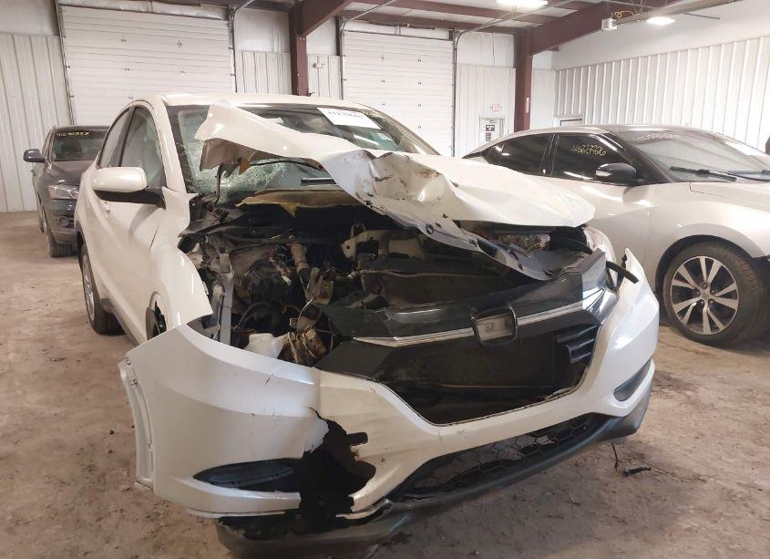 Photo 6 of 2016 Honda Hr-v LX (VIN 3CZRU6H38GM710407)