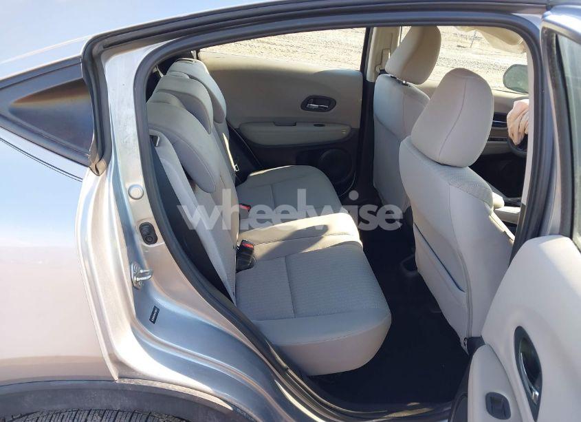 Photo 8 of 2017 Honda Hr-v LX (VIN 3CZRU6H38HG709077)