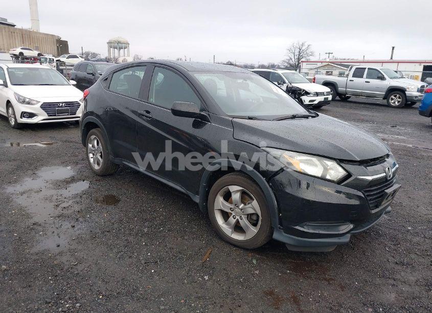 2017 Honda Hr-v LX (VIN 3CZRU6H38HG710083) main photo