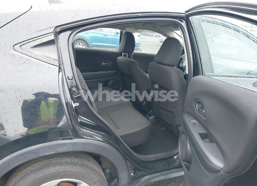 Photo 8 of 2017 Honda Hr-v LX (VIN 3CZRU6H38HG710083)