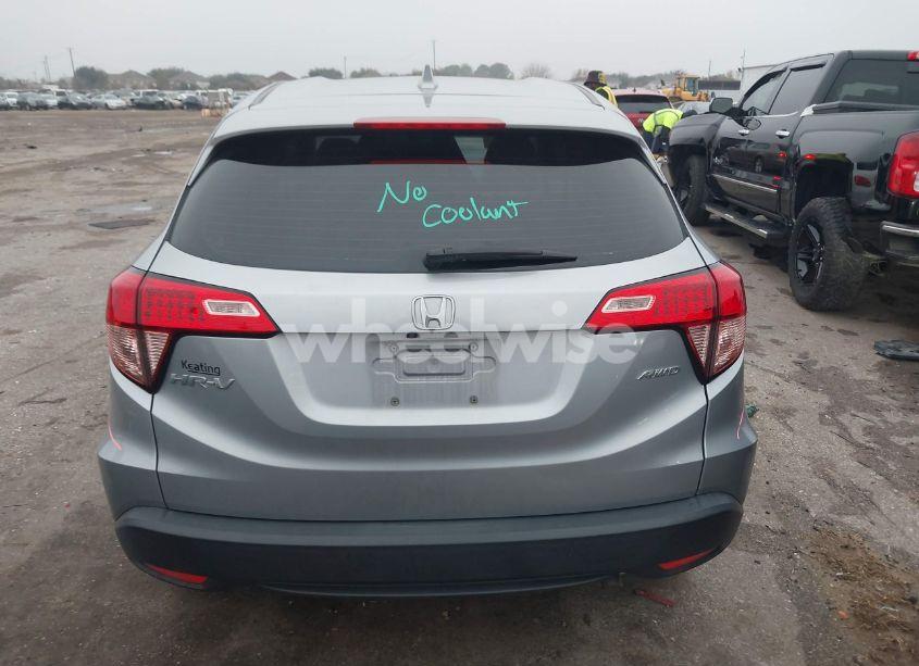 Photo 16 of 2018 Honda Hr-v LX (VIN 3CZRU6H38JG714947)