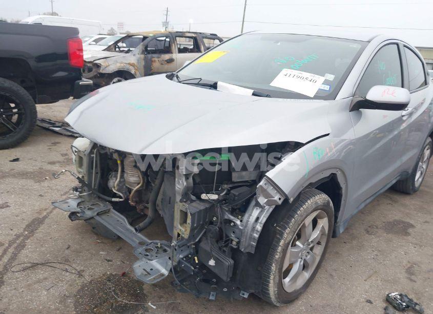 Photo 6 of 2018 Honda Hr-v LX (VIN 3CZRU6H38JG714947)