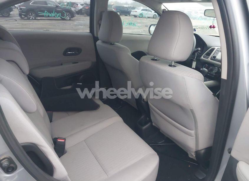 Photo 8 of 2018 Honda Hr-v LX (VIN 3CZRU6H38JG714947)