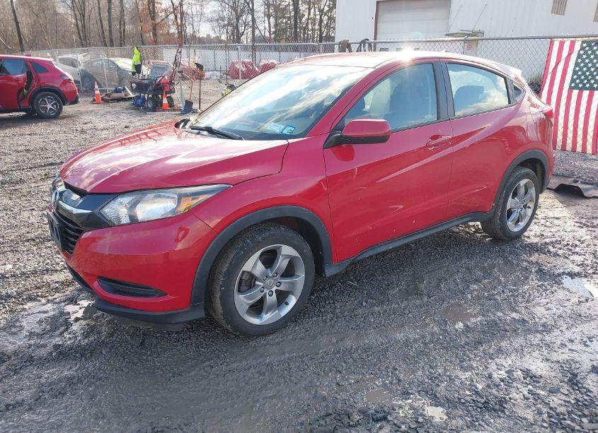Photo 2 of 2018 Honda Hr-v LX (VIN 3CZRU6H38JG727701)