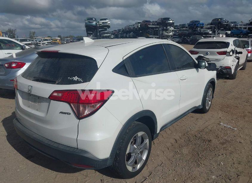 Photo 4 of 2018 Honda Hr-v LX (VIN 3CZRU6H38JM717848)
