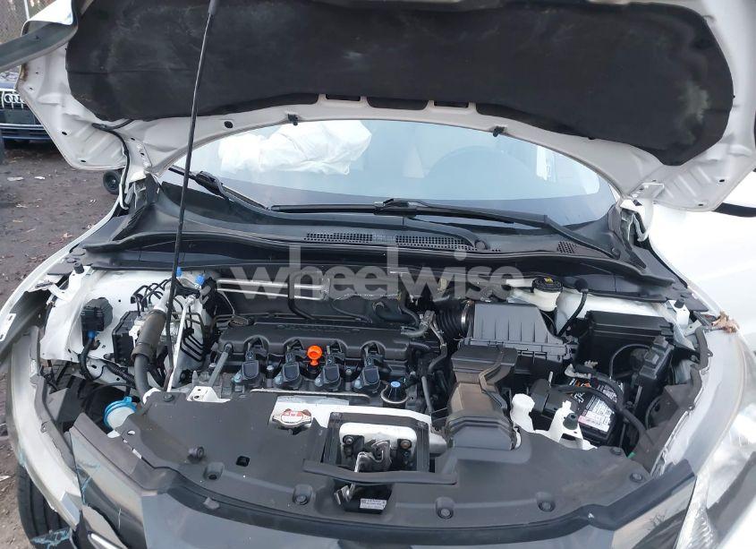 Photo 10 of 2018 Honda Hr-v LX (VIN 3CZRU6H38JM724590)