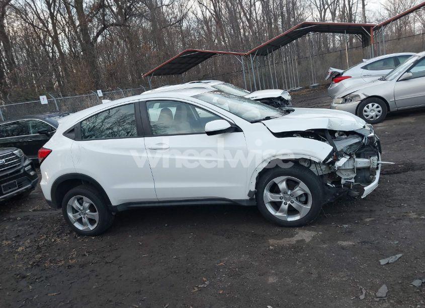 Photo 13 of 2018 Honda Hr-v LX (VIN 3CZRU6H38JM724590)