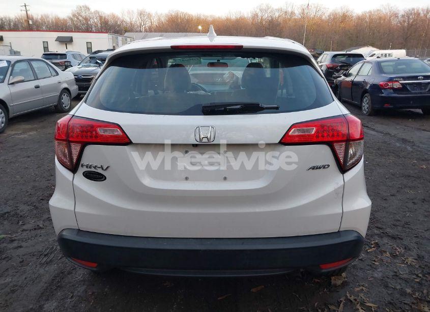 Photo 16 of 2018 Honda Hr-v LX (VIN 3CZRU6H38JM724590)
