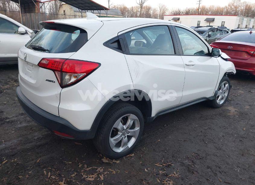 Photo 4 of 2018 Honda Hr-v LX (VIN 3CZRU6H38JM724590)