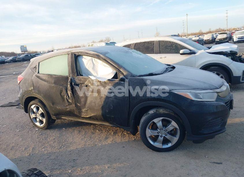 Photo 13 of 2019 Honda Hr-v LX (VIN 3CZRU6H38KG722015)