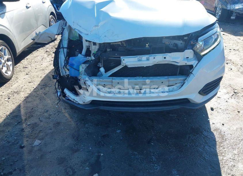 Photo 6 of 2019 Honda Hr-v LX (VIN 3CZRU6H38KM701909)