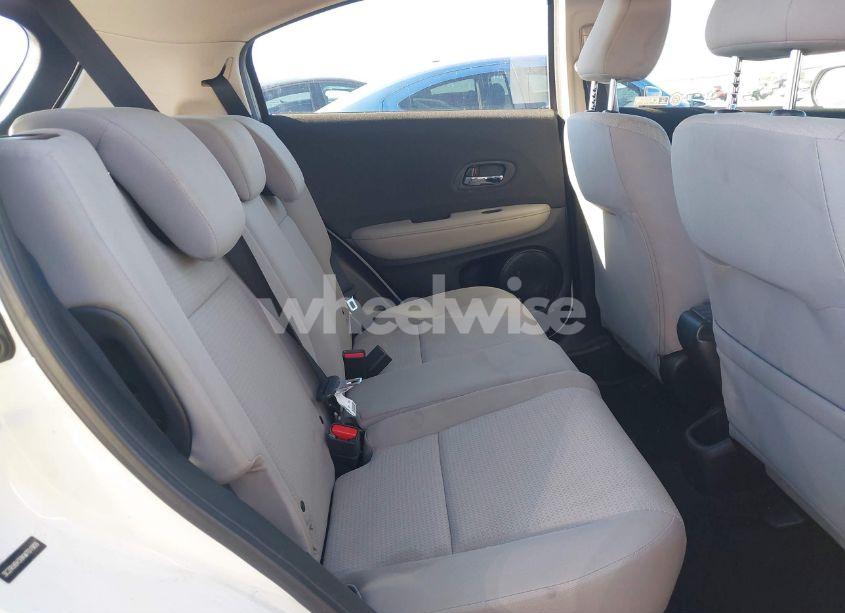 Photo 8 of 2019 Honda Hr-v LX (VIN 3CZRU6H38KM701909)