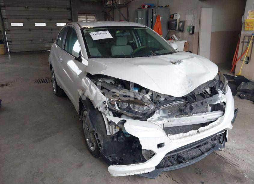 2019 Honda Hr-v LX (VIN 3CZRU6H38KM703725) main photo