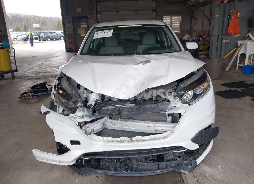 Photo 12 of 2019 Honda Hr-v LX (VIN 3CZRU6H38KM703725)