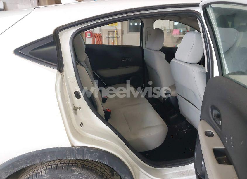 Photo 8 of 2019 Honda Hr-v LX (VIN 3CZRU6H38KM703725)