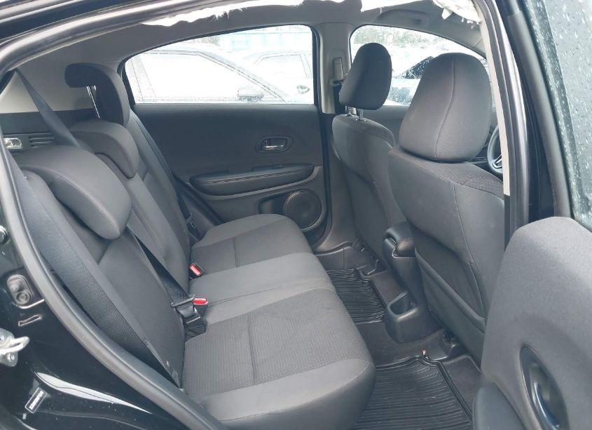 Photo 8 of 2019 Honda Hr-v LX (VIN 3CZRU6H38KM743240)