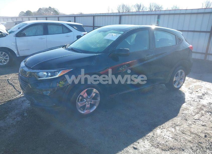 Photo 2 of 2020 Honda Hr-v AWD LX (VIN 3CZRU6H38LG703241)