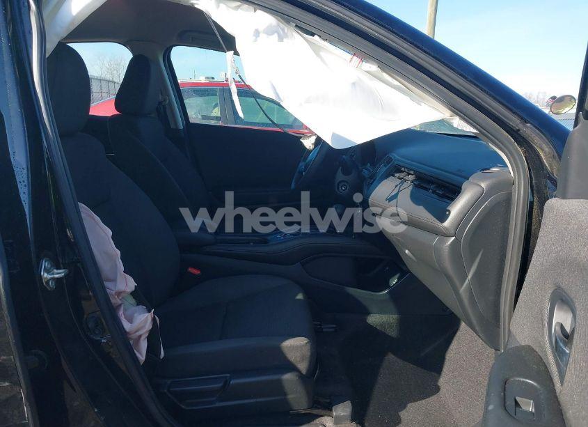 Photo 5 of 2020 Honda Hr-v AWD LX (VIN 3CZRU6H38LG703241)